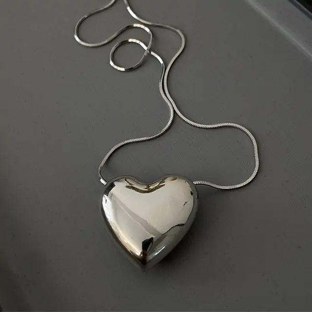 Metal Heart Pendant Necklace